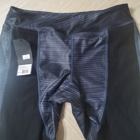 NWT! Ryu Geoline Capri - Picture 2 of 14